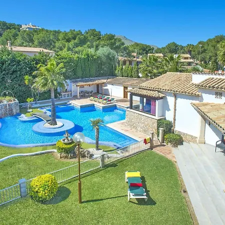 Pinos By فيلة بورت دي بوينسا