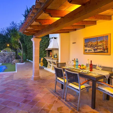 Pinos By * Port de Pollença