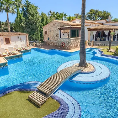 Pinos By