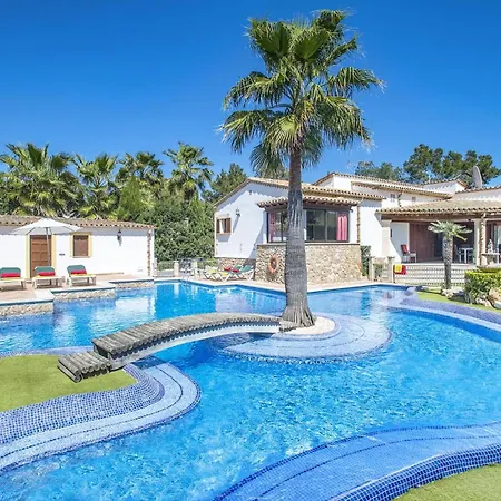 Pinos By 포엔샤 항구